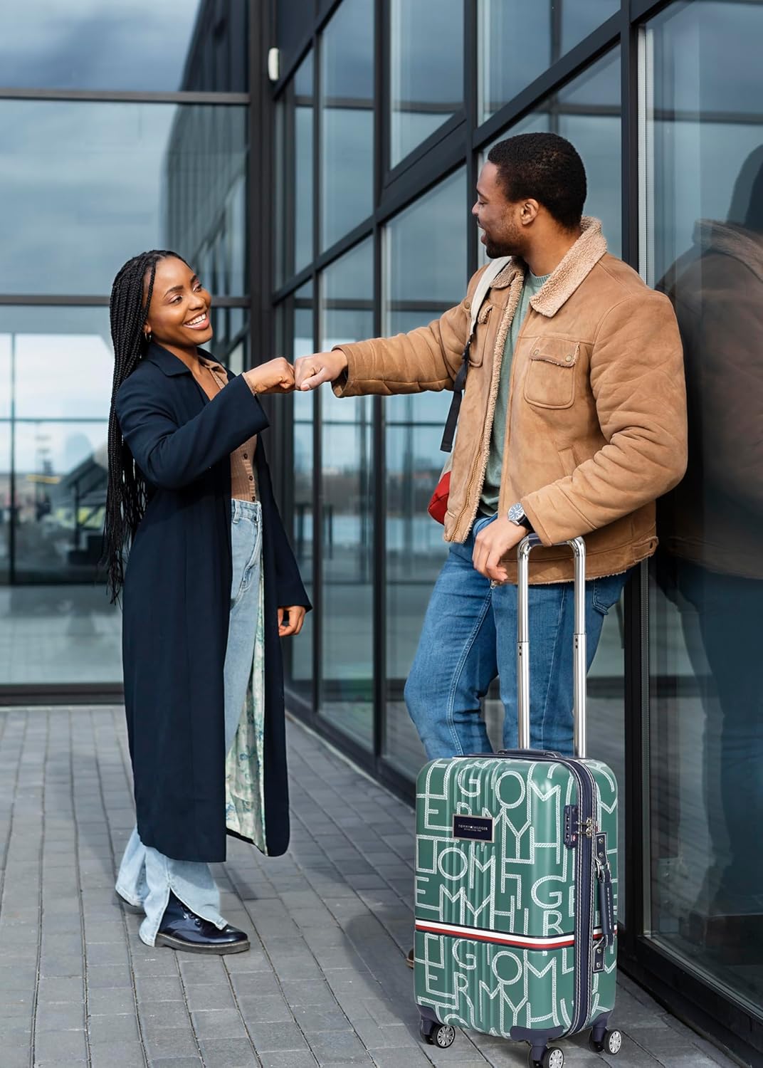 Tommy Hilfiger Twister Polycarbonate Unisex Hard Luggage Trolley Bag for Travel - 57 cms, Silver 8 Wheel Small Cabin Bag