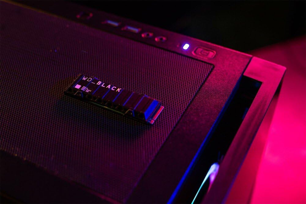 Western Digital WD Black SN850 1TB NVMe PCIe 4.0 M.2 Internal Gaming SSD with Heatsink