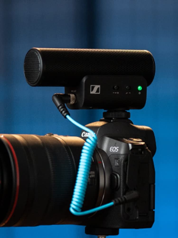 Sennheiser MKE 400 Compact On-Camera Shotgun Microphone | Super-Cardioid Directional Pickup | Integrated Wind Protection | 3-Step Sensitivity Switch | Ideal for Vlogging & Mobile Journalism