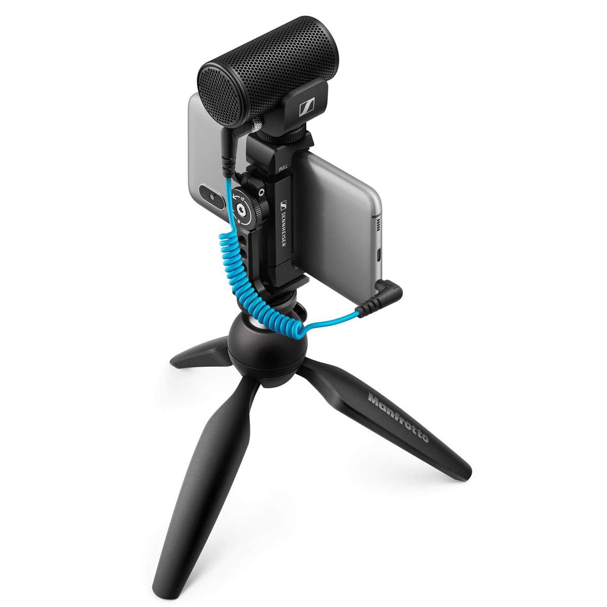 Sennheiser MKE 400 Compact On-Camera Shotgun Microphone | Super-Cardioid Directional Pickup | Integrated Wind Protection | 3-Step Sensitivity Switch | Ideal for Vlogging & Mobile Journalism