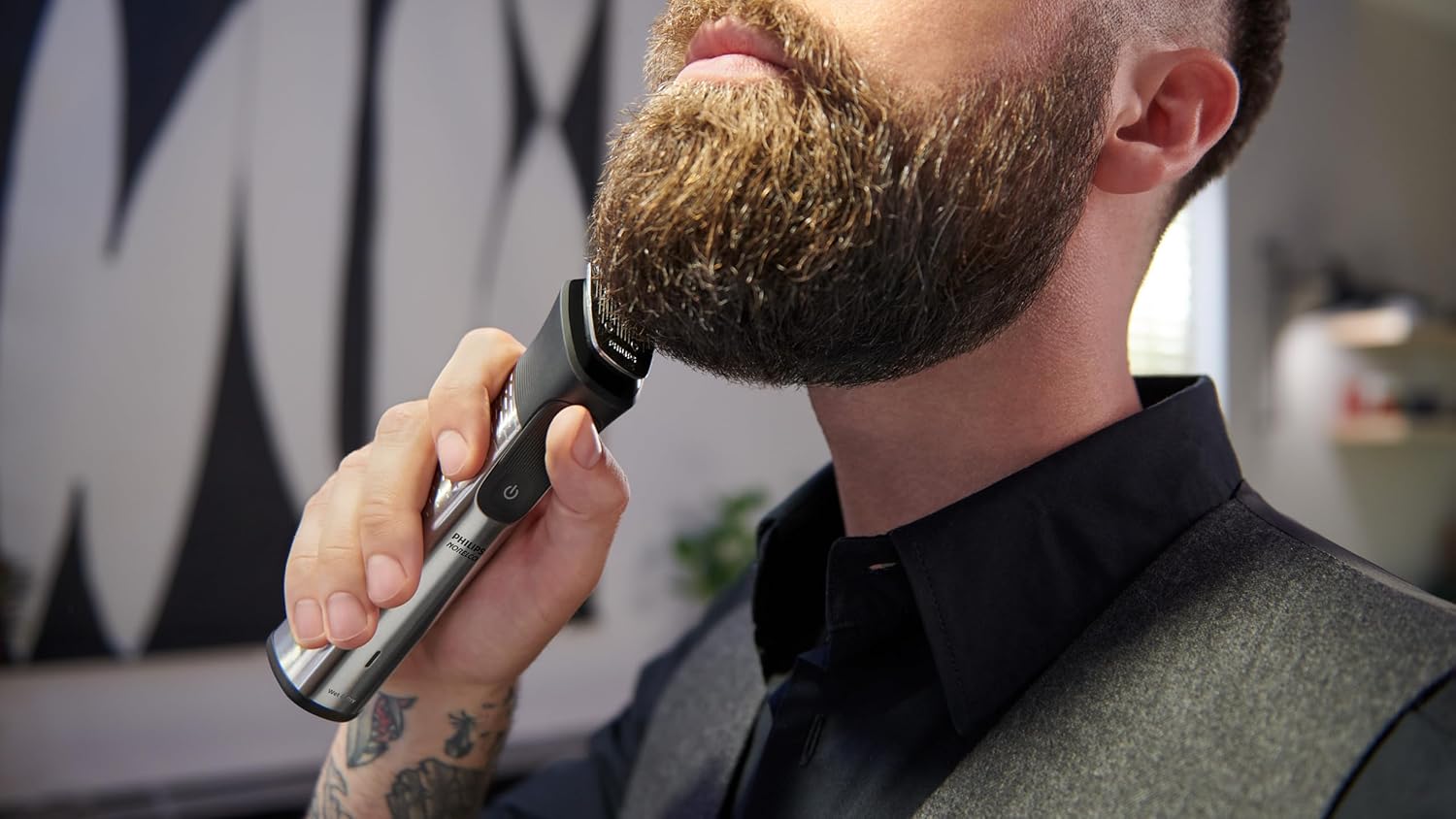 Philips Norelco Multigroom Series 9000-21 Piece Men's Grooming Kit for Beard, Body, face, Nose, Ear Hair Trimmer w/Premium Storage case, MG9510/60