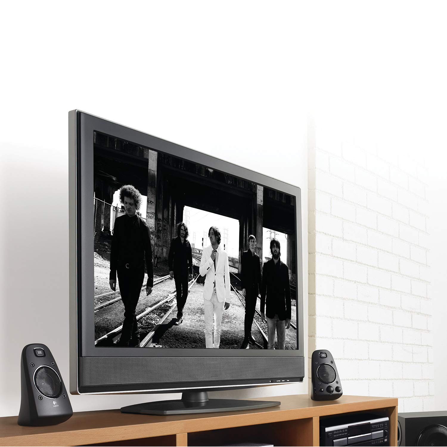 Logitech Z-623 2.1 Channel 200 Watts Wired THX-Certified Multimedia Speakers